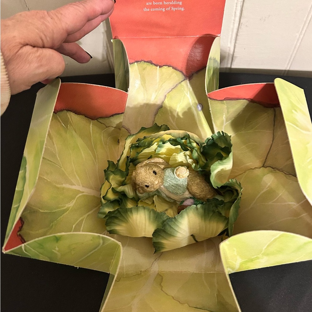 VTG United Design Sec-022 Lop Ear Bunny With Crystal Figurine With Box